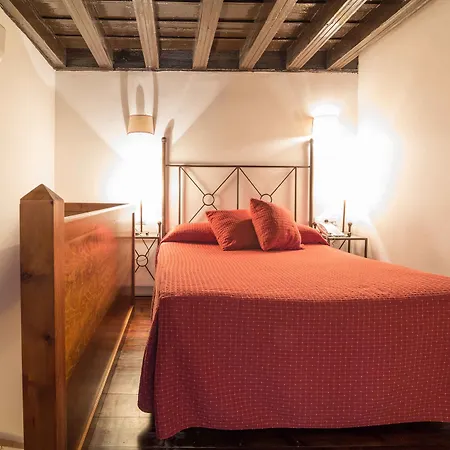 Nuea Giralda Hotel Sewilla