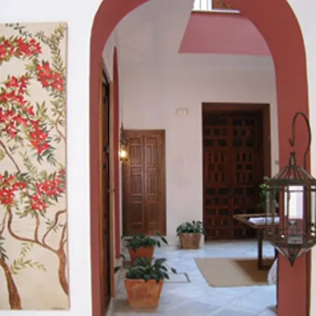 Nuea Giralda 2* إشبيلية