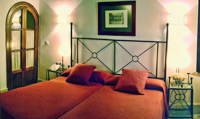 Hotel Nuea Giralda Sewilla