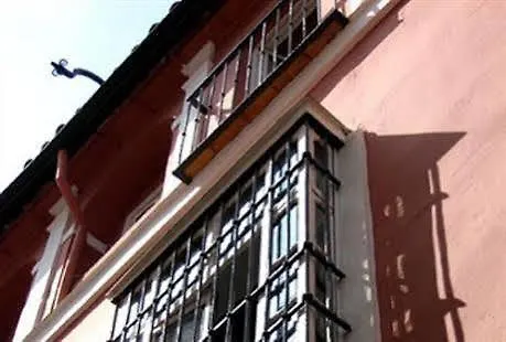 Nuea Giralda Sewilla